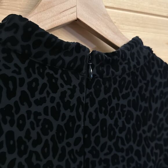 Adrianna Papell Size 12 Velvet Leopard Print Black High Neck Mini Dress - Picture 14 of 16